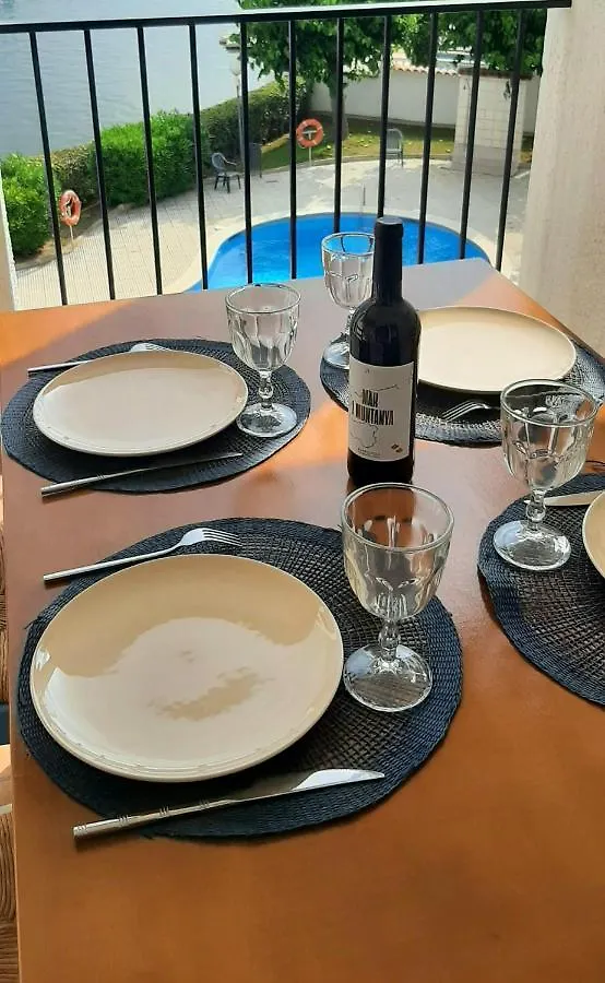 Apartment Appartement Vue Exceptionnelle Sur Les Canaux - Wi-Fi Fibre Haut Debit Empuriabrava Spain